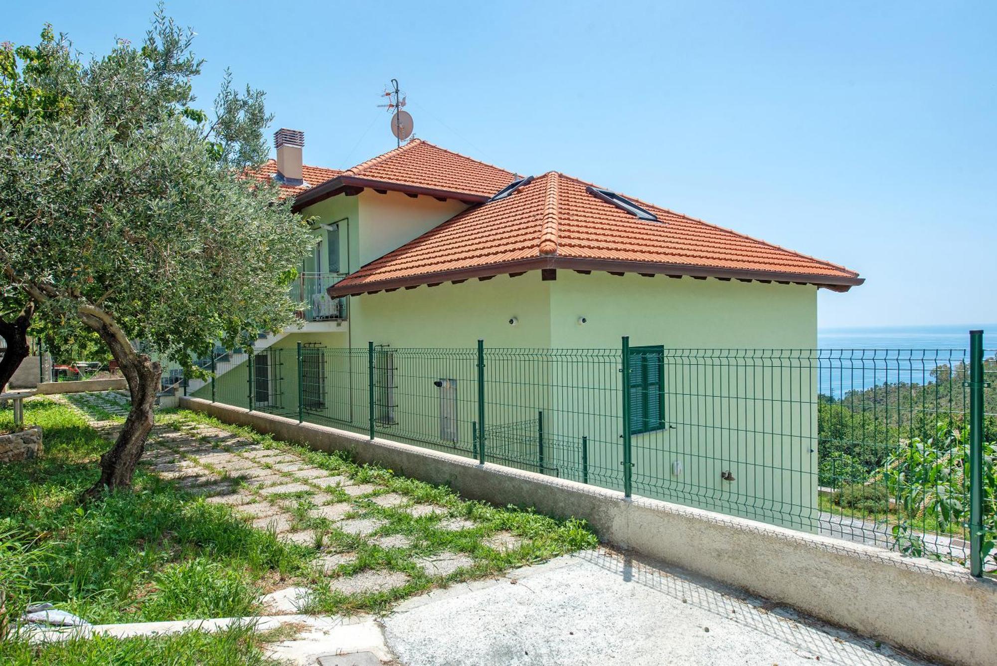 Chiara Du Ciapin - Osservatorio Cogoleto Exterior photo